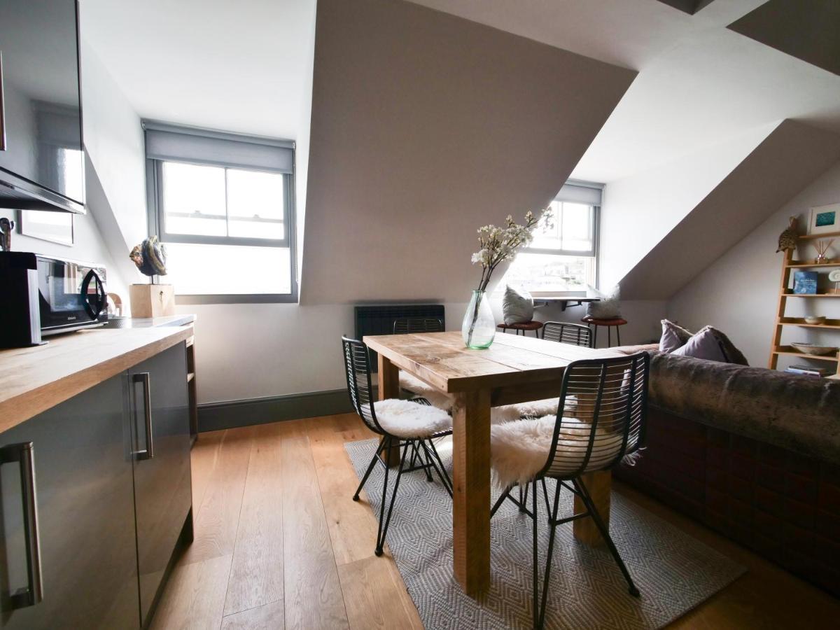 Padstow Escapes - Teyr Luxury Penthouse Apartment ภายนอก รูปภาพ