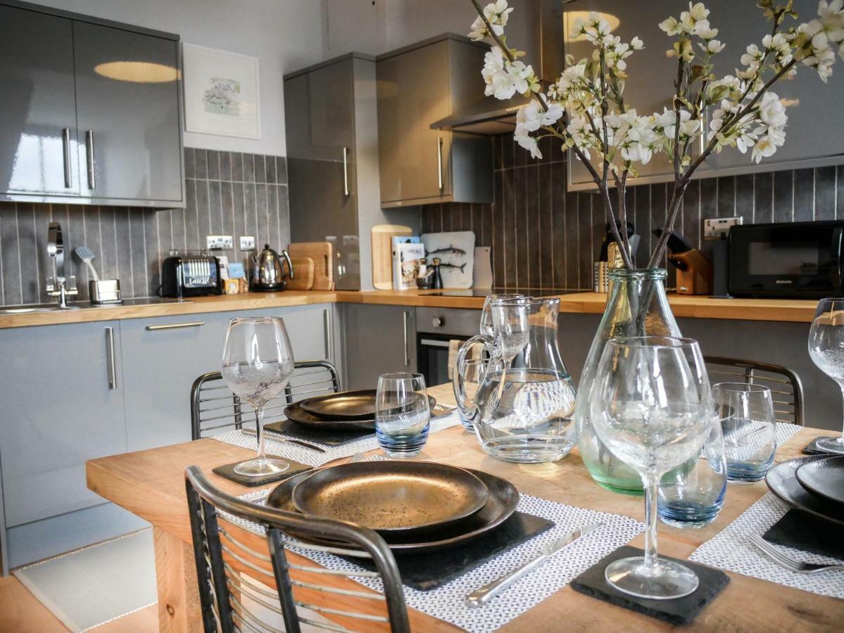 Padstow Escapes - Teyr Luxury Penthouse Apartment ภายนอก รูปภาพ