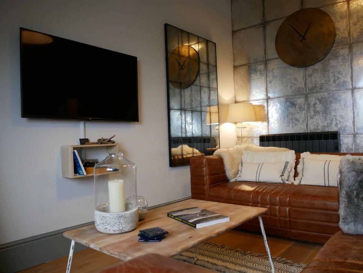 Padstow Escapes - Teyr Luxury Penthouse Apartment ภายนอก รูปภาพ